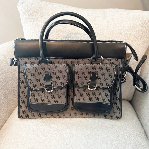 Dooney & Bourke DB Signature Monogram canvas Purse Vintage Double Pocket purse - Picture 1 of 8